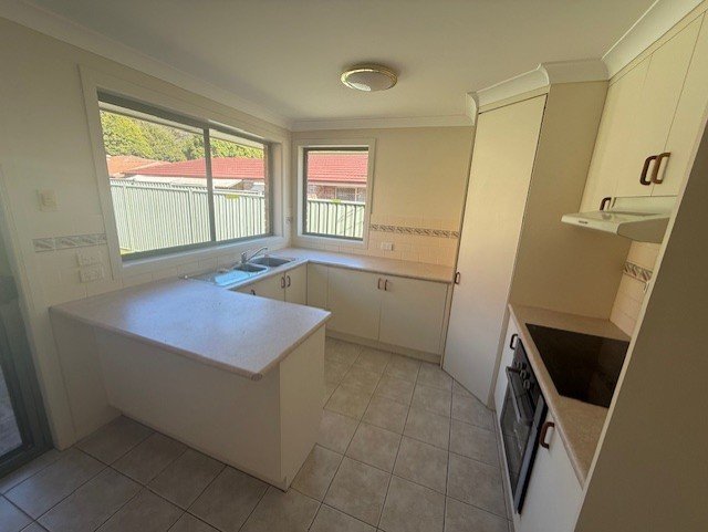 5 Suffolk Close COFFS HARBOUR 2