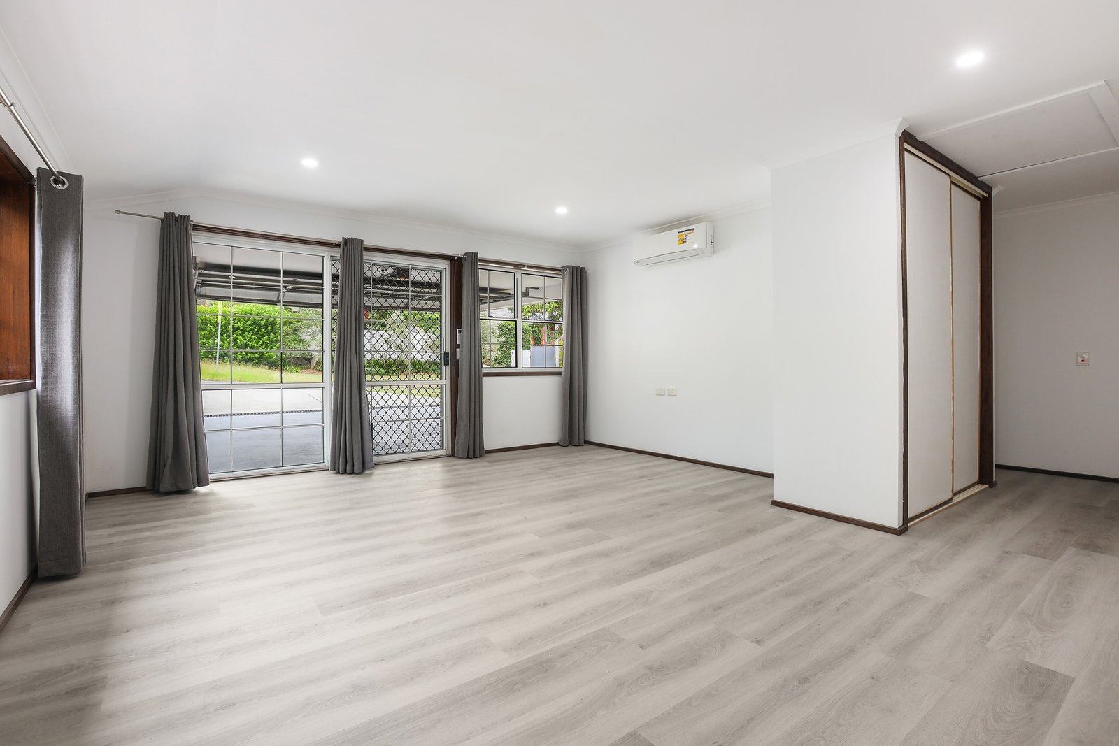 5 Sun Valley Drive ASHMORE 9