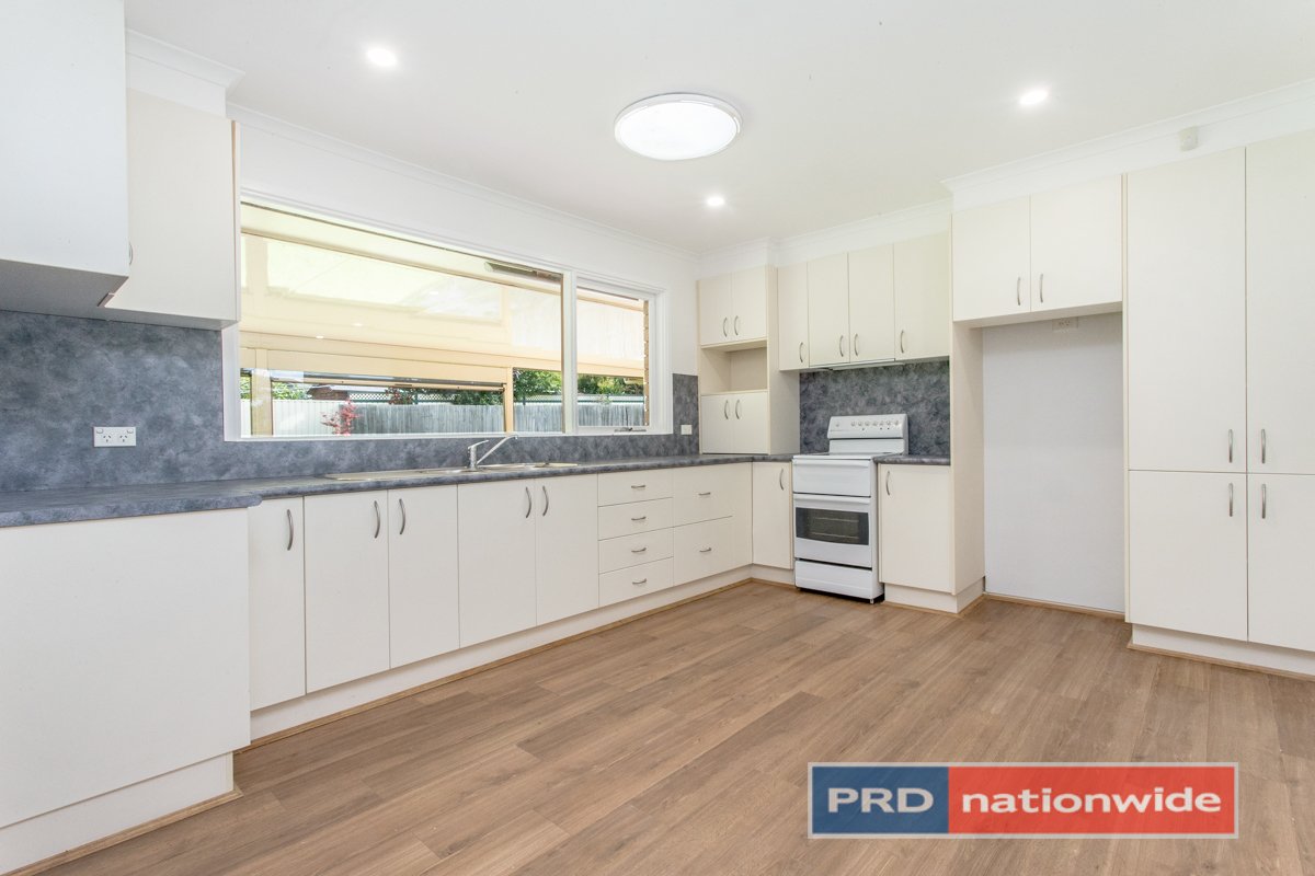 5 Sunset Avenue SOUTH PENRITH 6