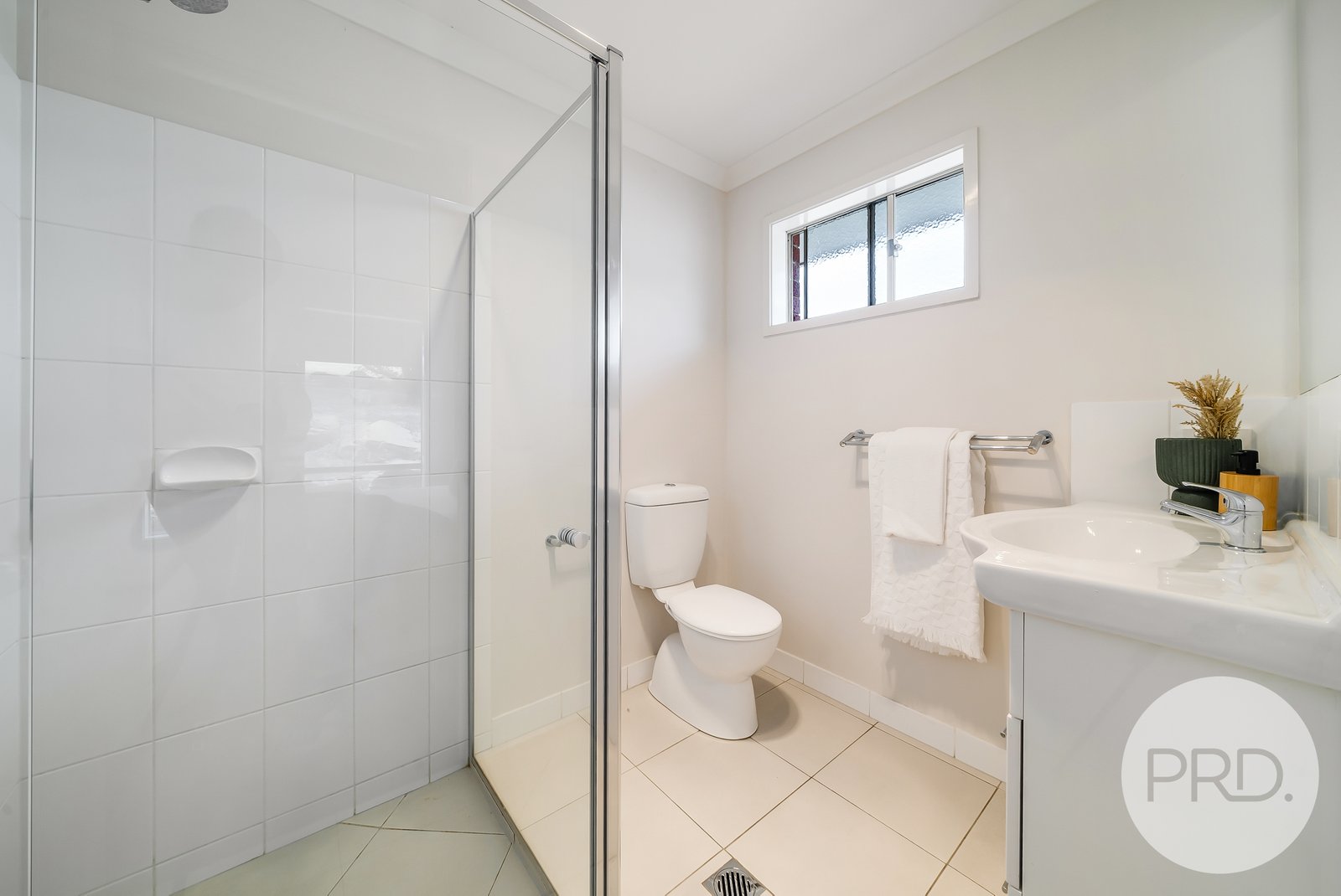 5 Sunvale Crescent ESTELLA 12