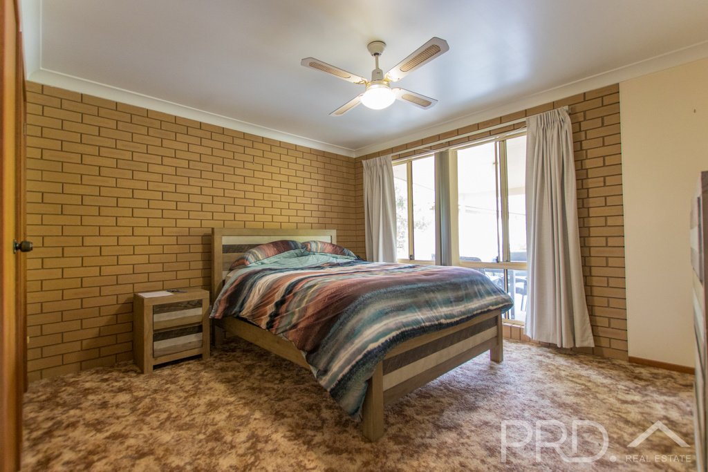 5 Sydney Street TUMUT 7