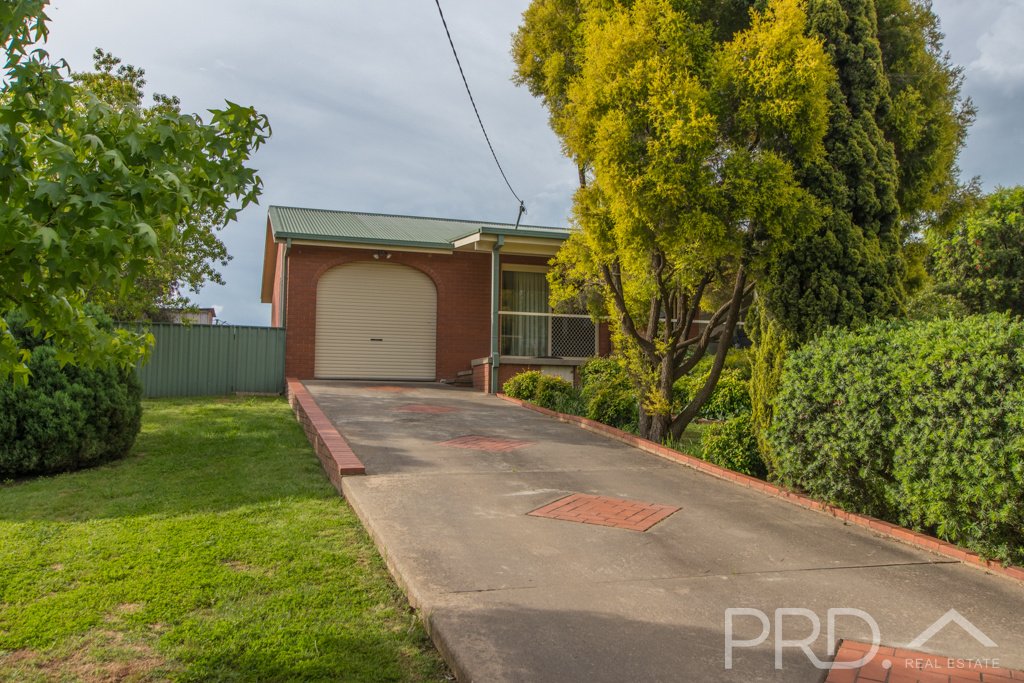 5 Sydney Street TUMUT 13