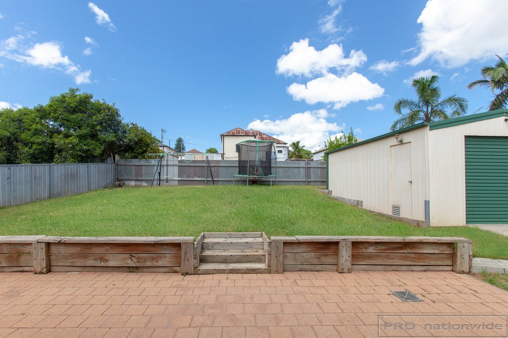 5 Taree Avenue TELARAH 12