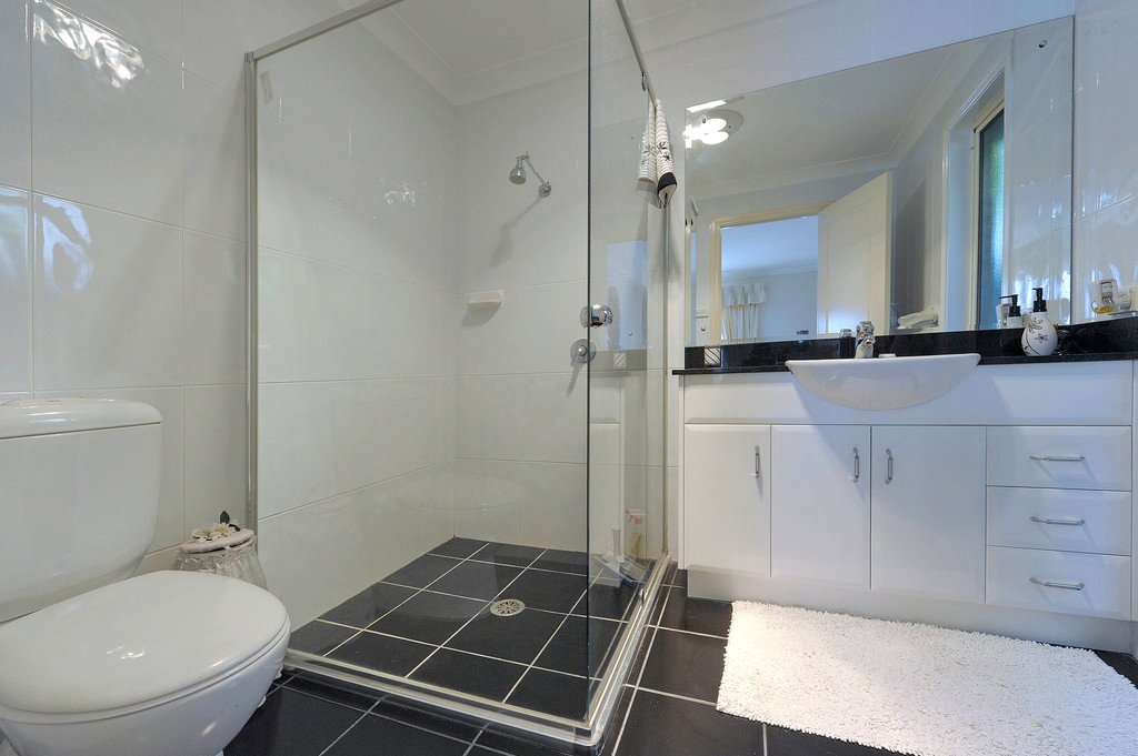 5 Tarwhine Street CORLETTE 4