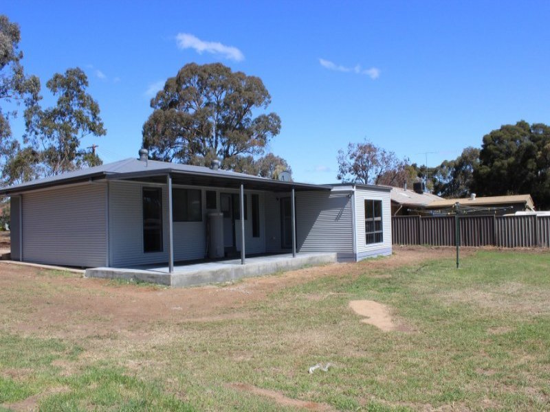 5 Tecoma Court HUNTLY 8