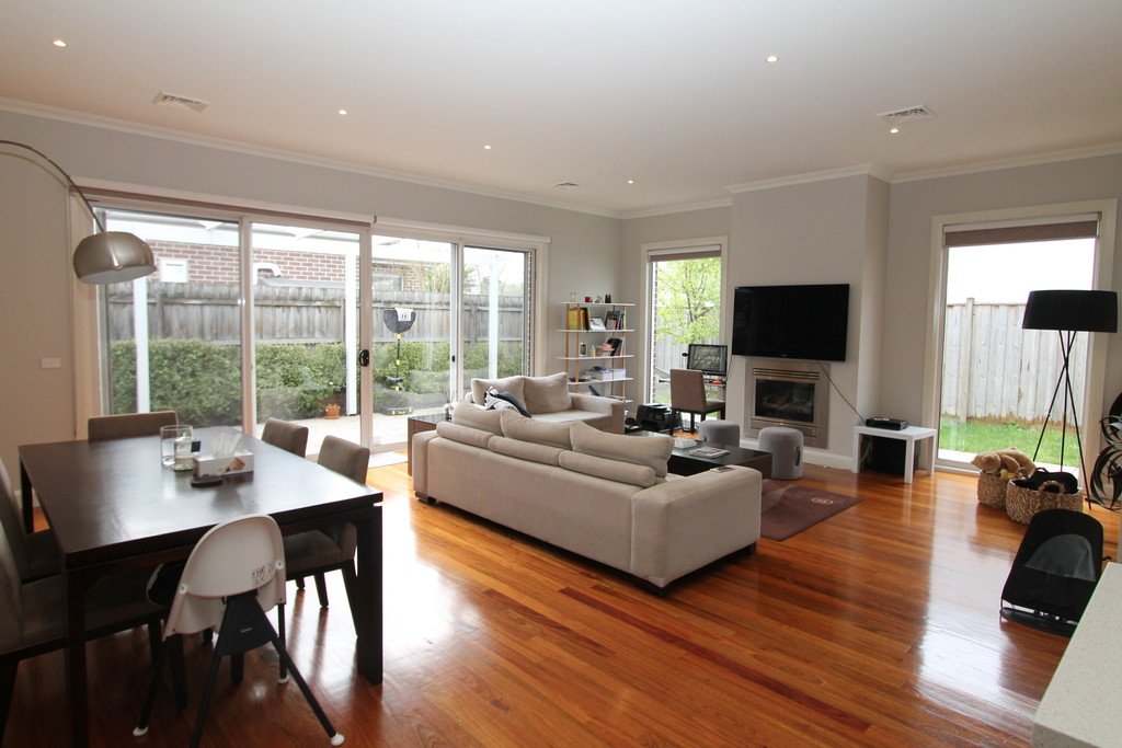 5 Tennis Street LAKE WENDOUREE 2