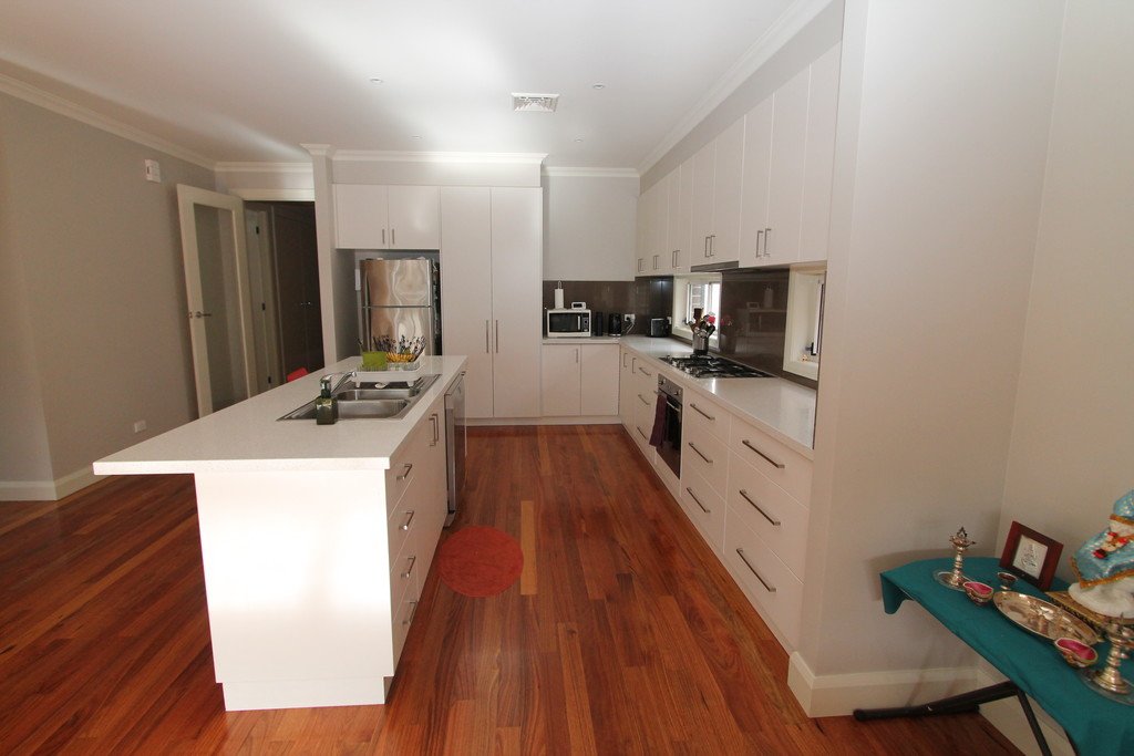 5 Tennis Street LAKE WENDOUREE 6