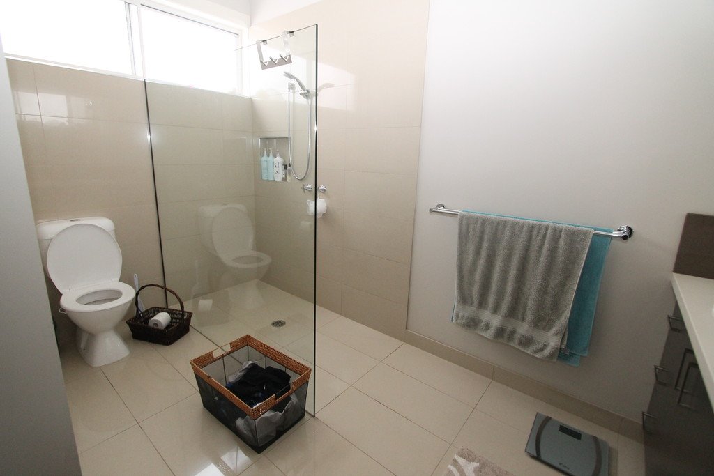 5 Tennis Street LAKE WENDOUREE 9