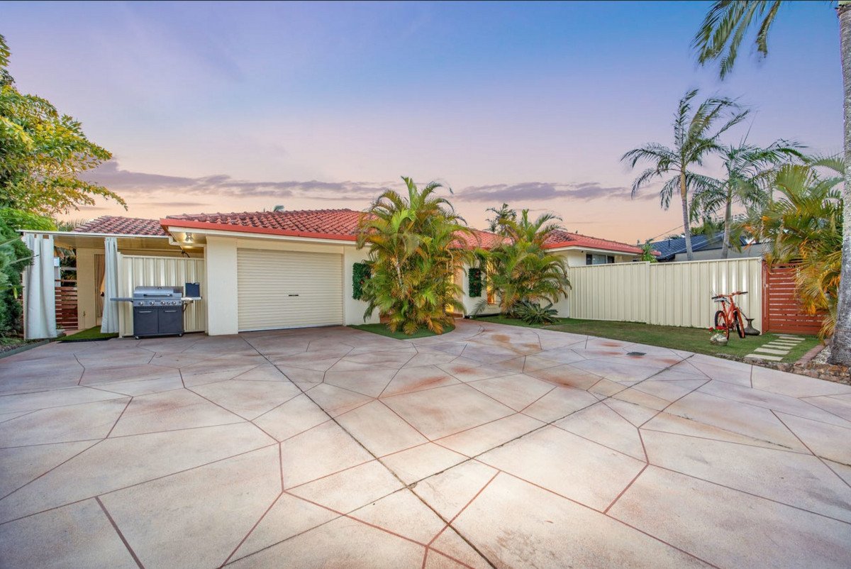 5 Tern Drive BURLEIGH WATERS 3