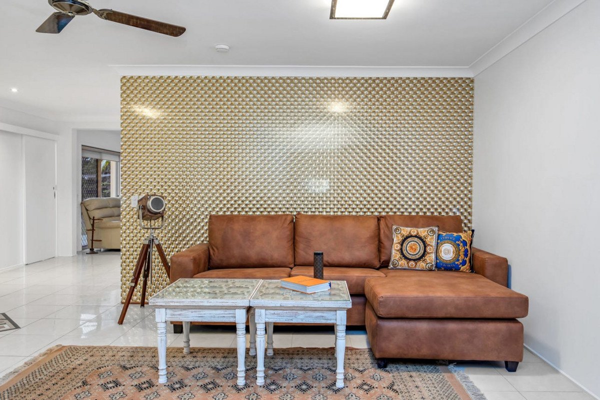 5 Tern Drive BURLEIGH WATERS 7