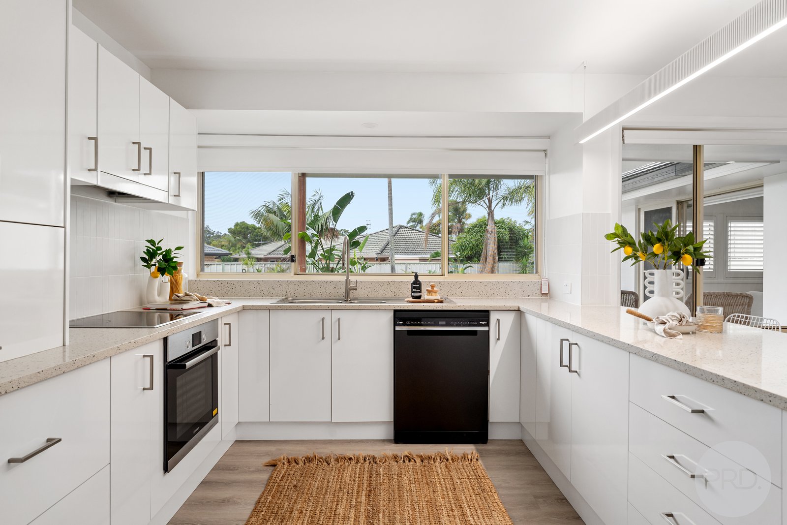 5 The Jetty  SALAMANDER BAY 5