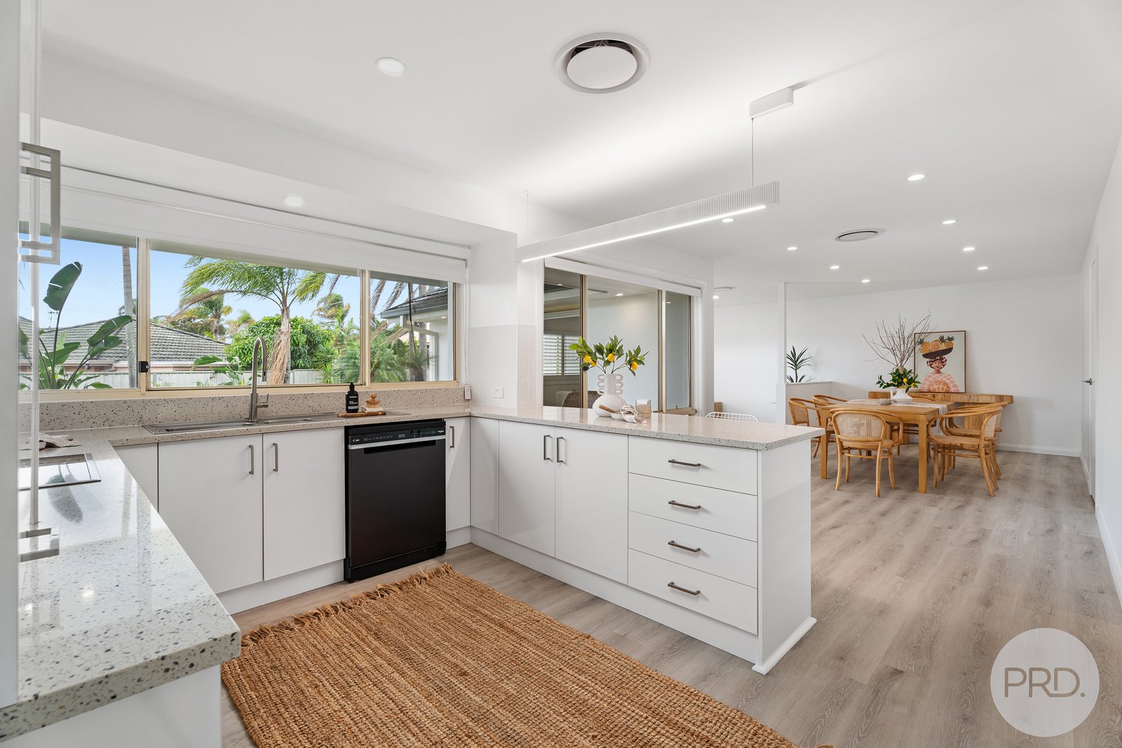 5 The Jetty  SALAMANDER BAY 6