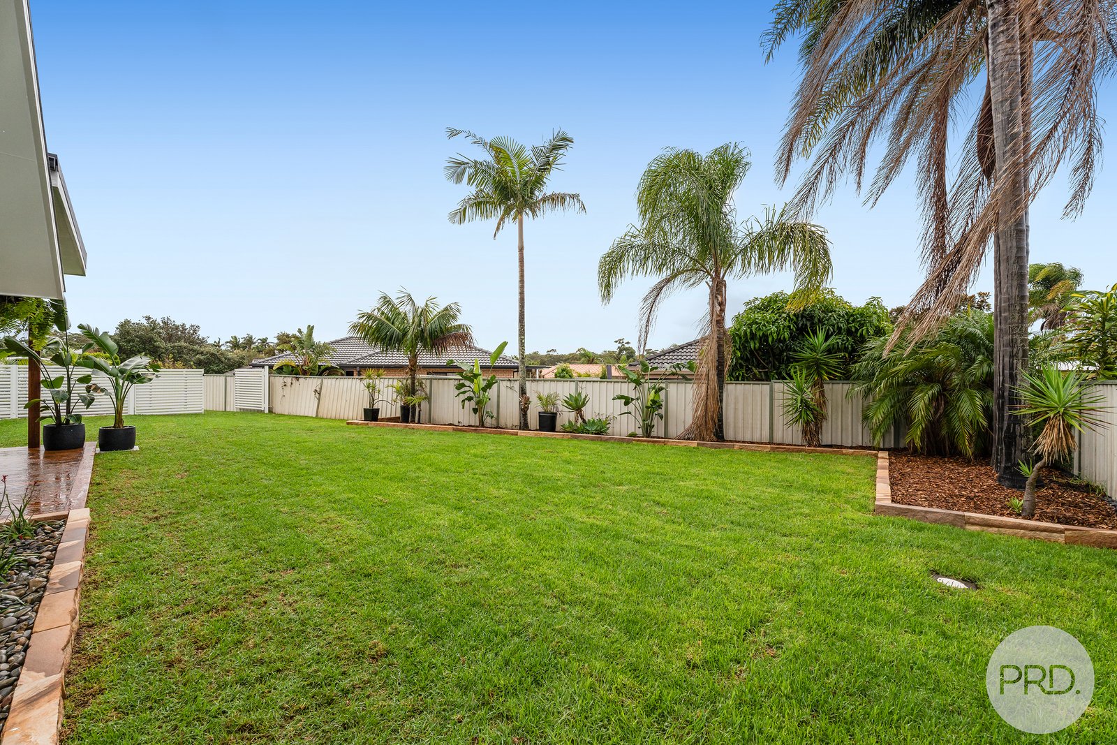 5 The Jetty  SALAMANDER BAY 12