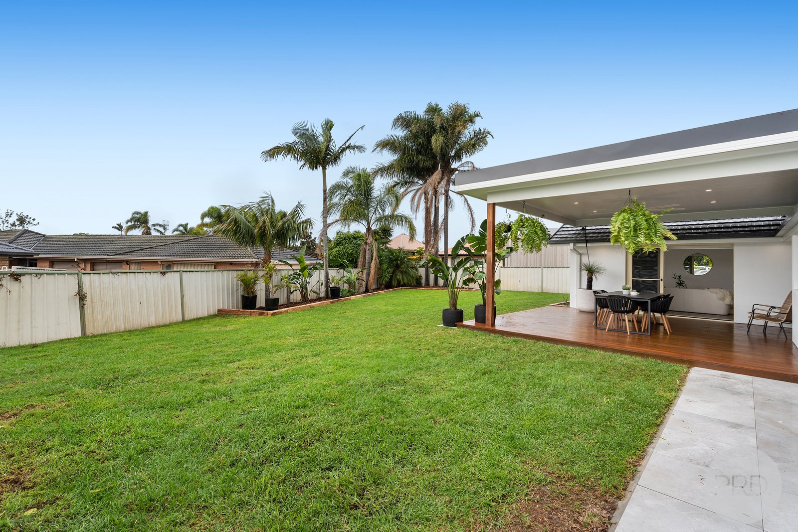 5 The Jetty  SALAMANDER BAY 23