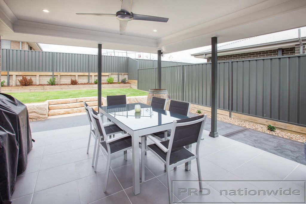 5 Thorncliffe Avenue THORNTON 8