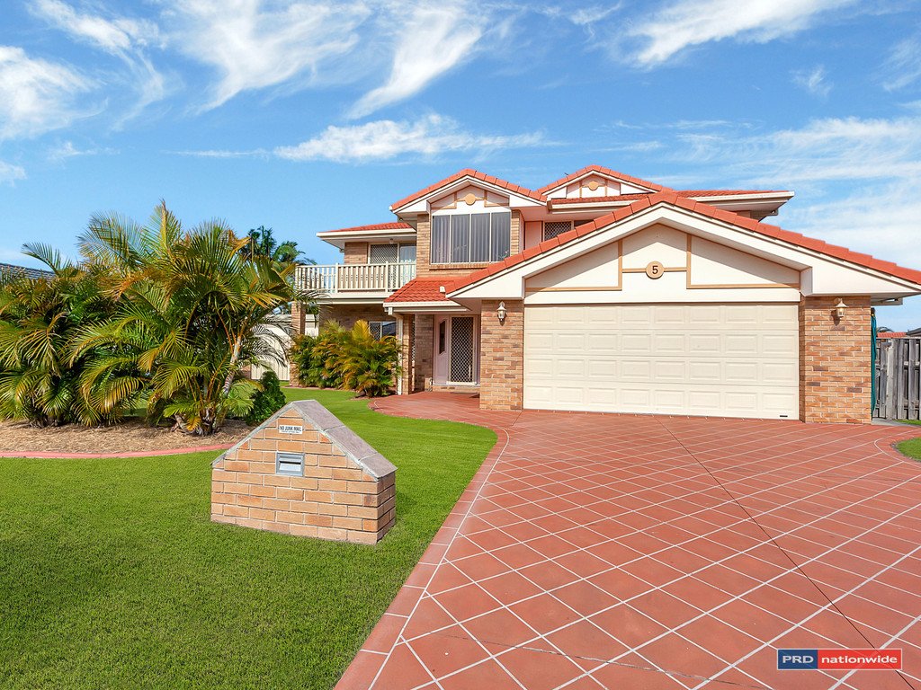 5 Thornleigh Crescent VARSITY LAKES 1