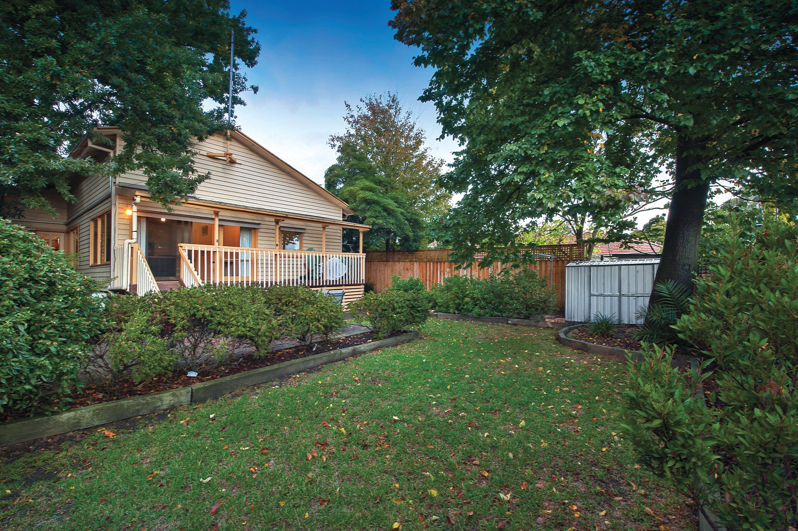 5 Thornton Avenue, Surrey Hills, VIC