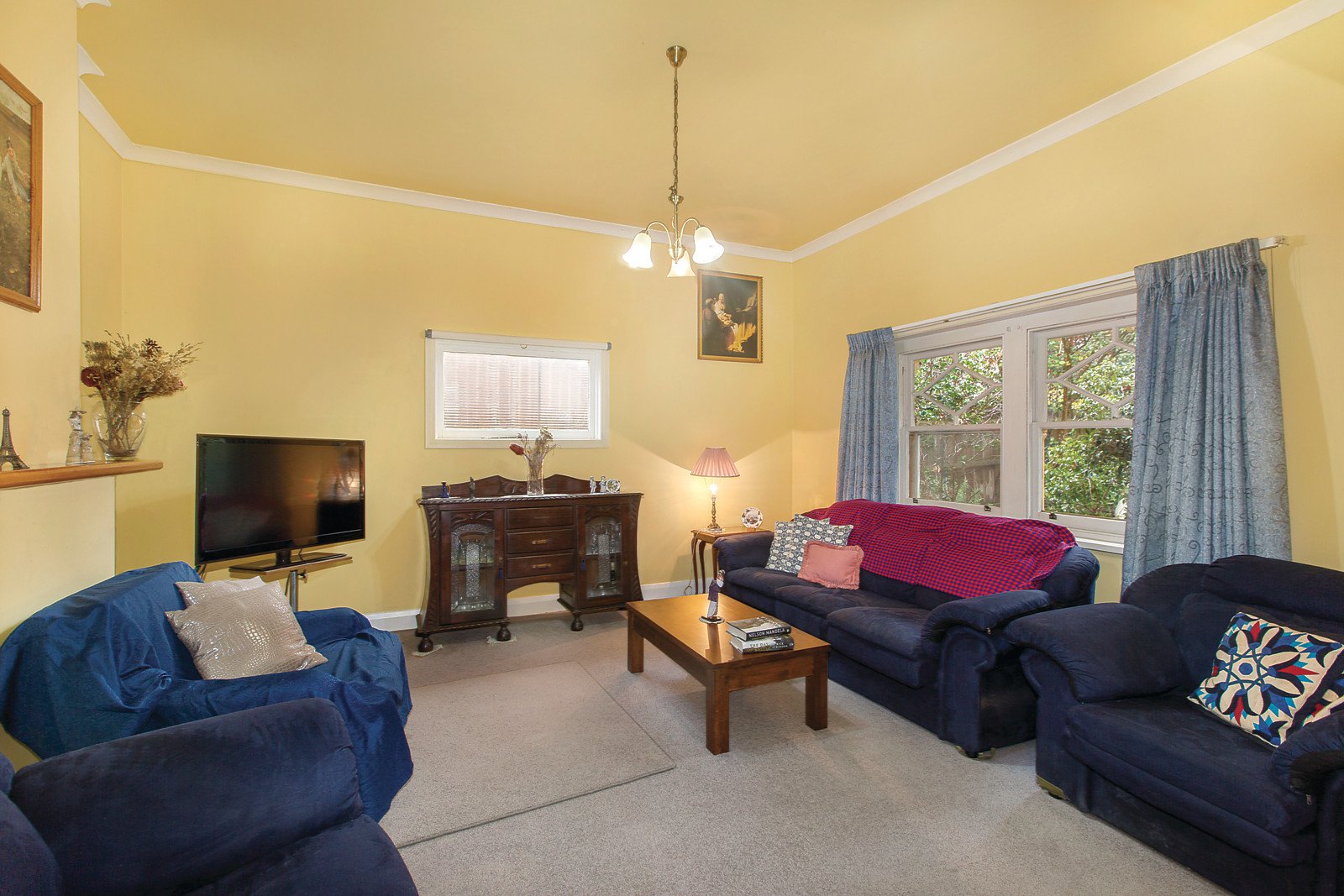 5 Thornton Avenue, Surrey Hills, VIC