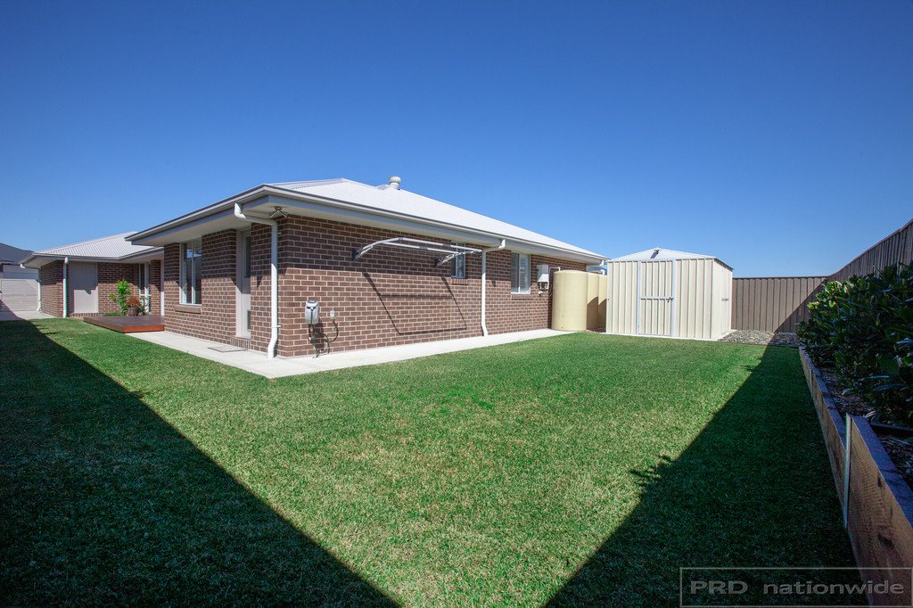 5 Tigertail Street CHISHOLM 13