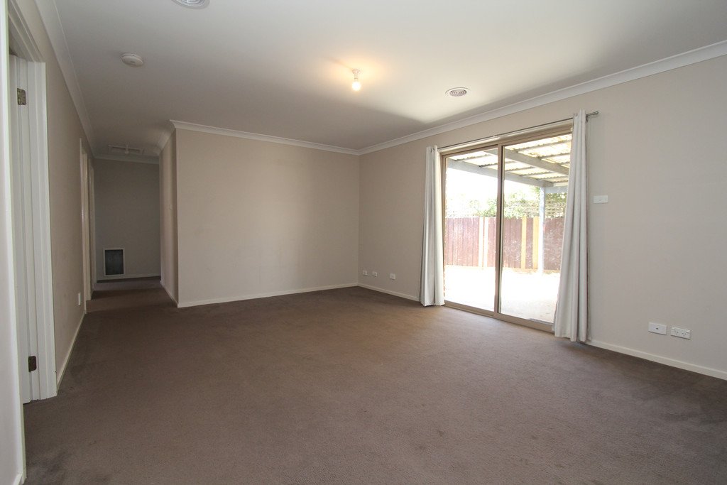 5 Tracey Court DELACOMBE 7