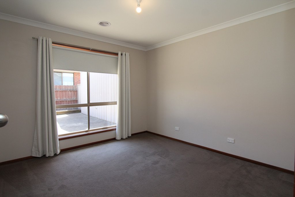 5 Tracey Court DELACOMBE 10