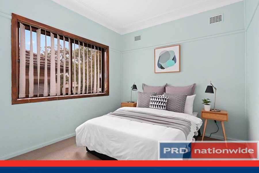 5 Treloar Avenue MORTDALE 8