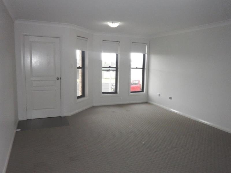 5 Tulipwood Crescent TAMWORTH 2