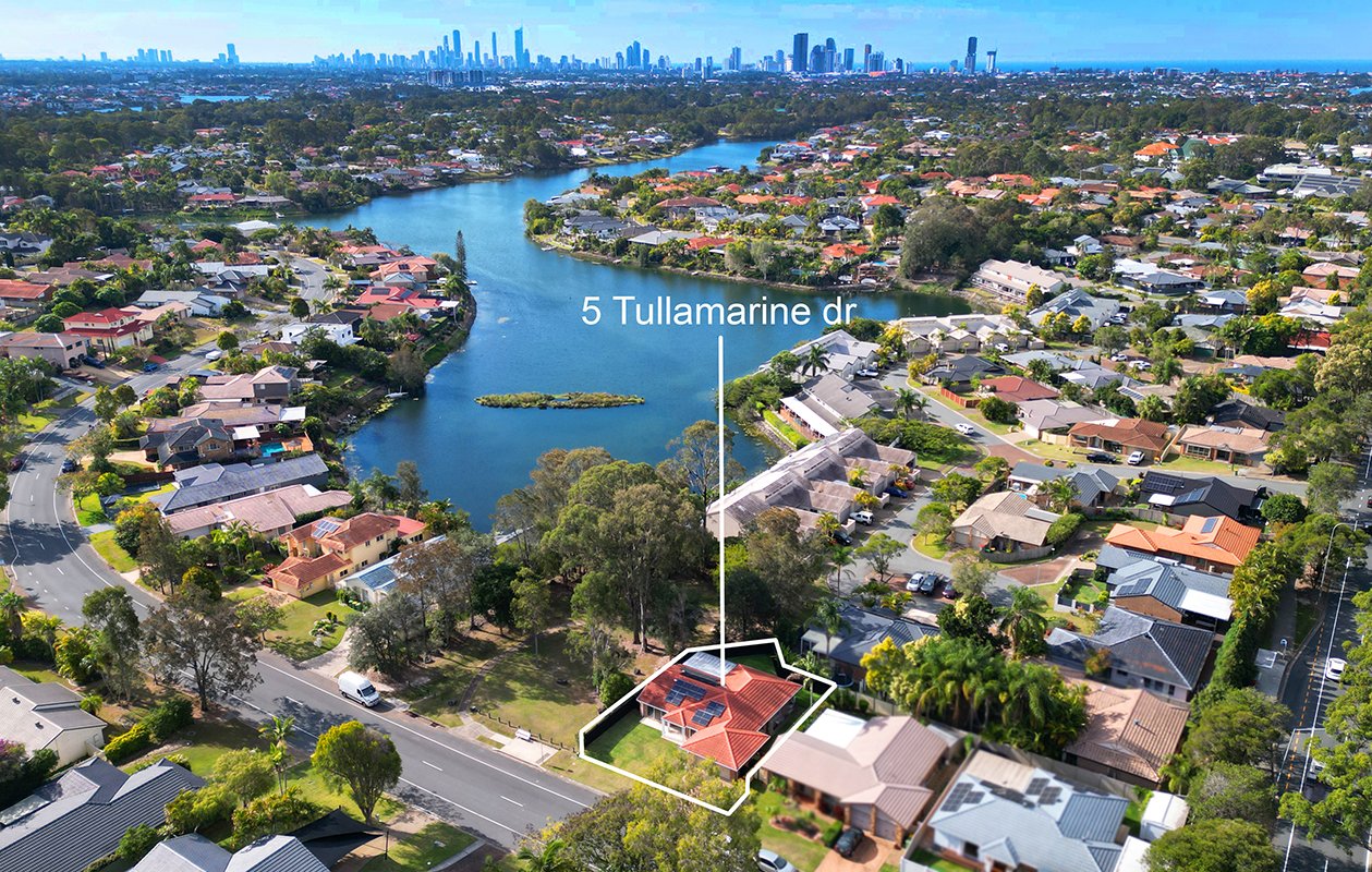 5 Tullamarine Drive ROBINA 2