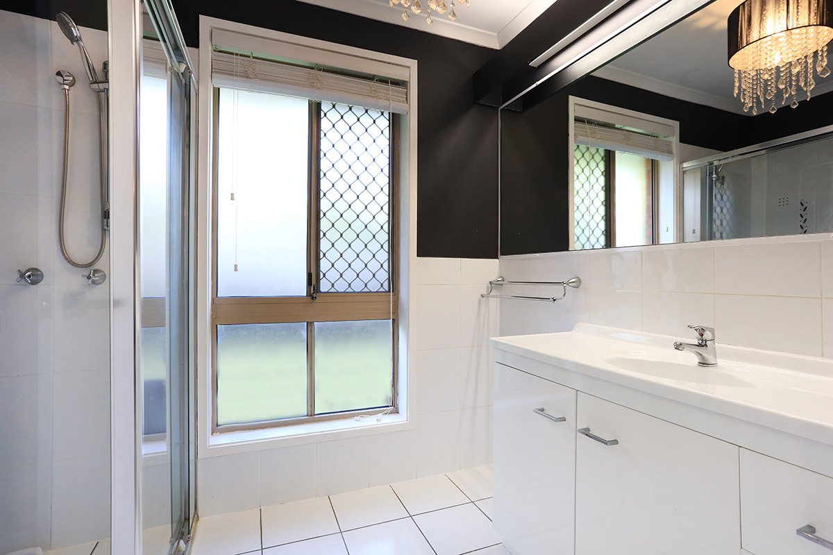 5 Tullamarine Drive ROBINA 12