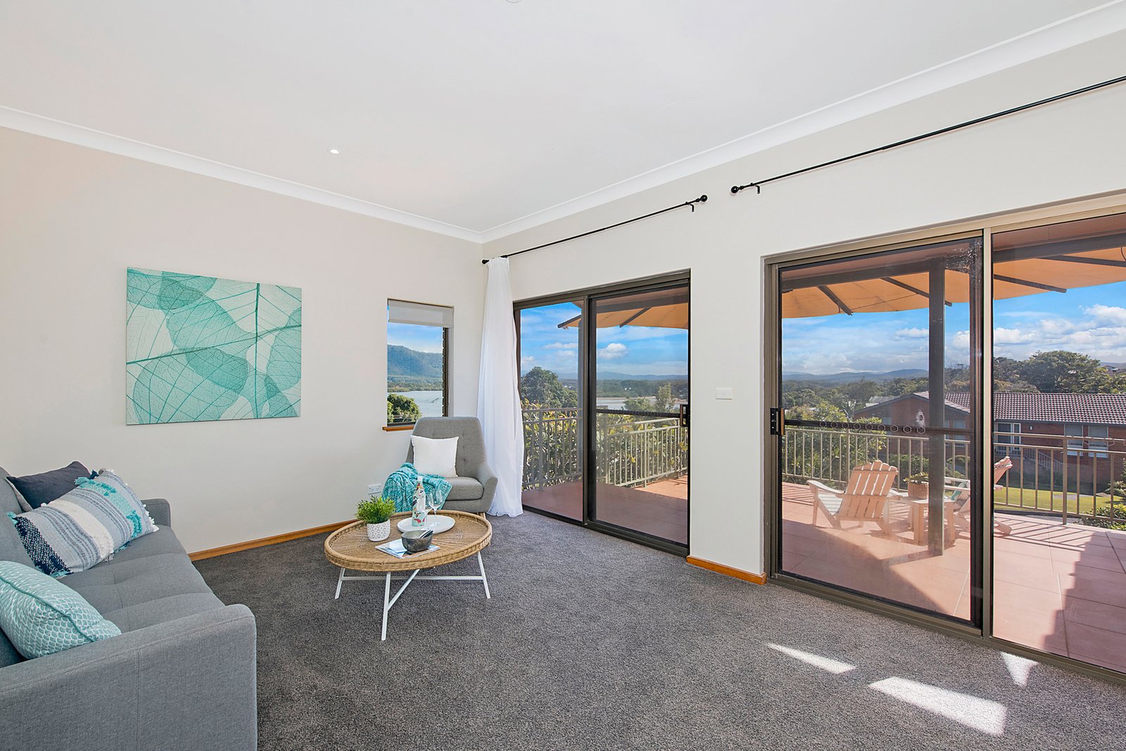 5 Unique Close CAMDEN HEAD 3