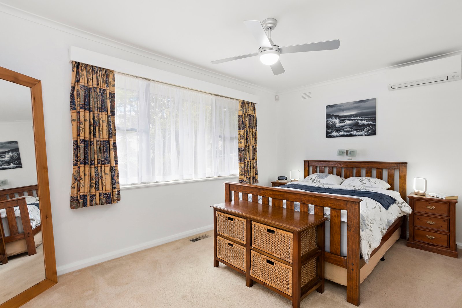 Real Estate and Property in 5 Venus Street, Caulfield South, VIC