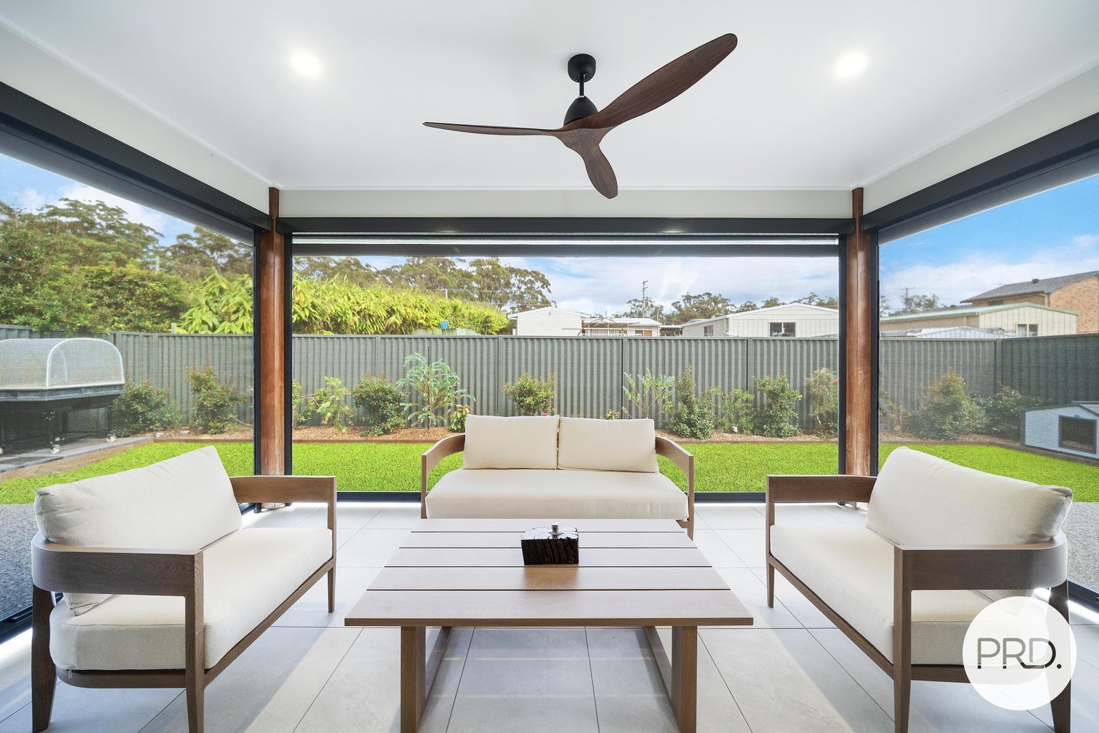 5 Vernon Circuit KEW 2