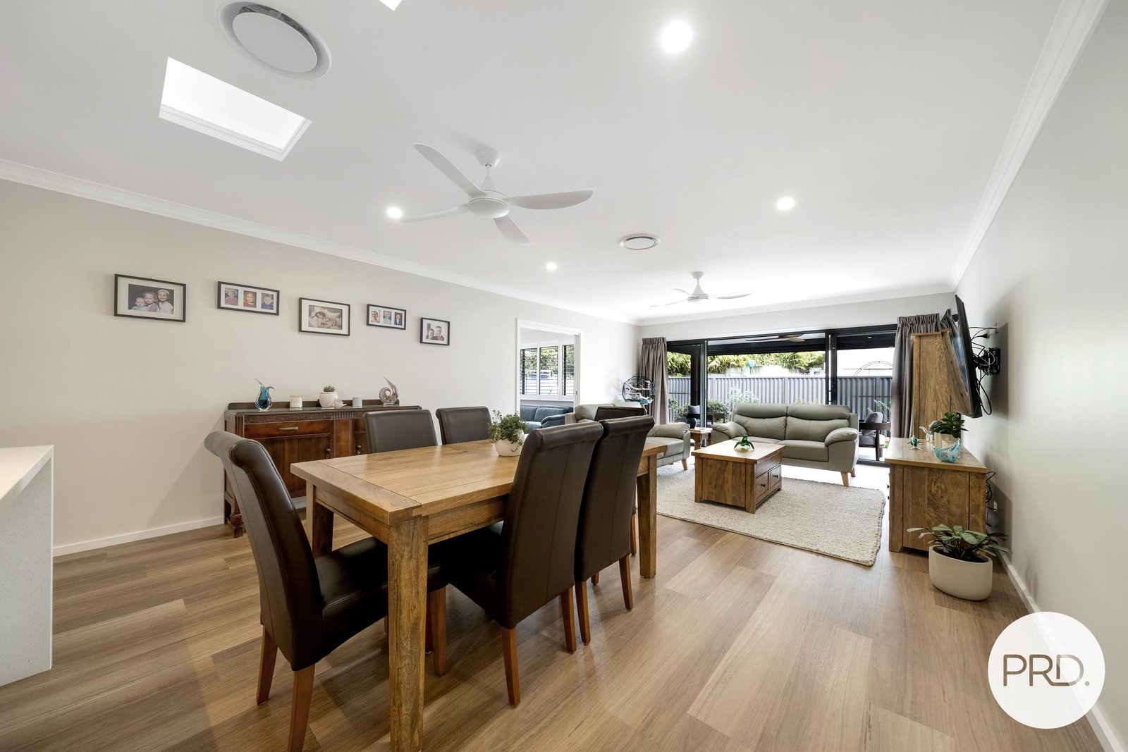 5 Vernon Circuit KEW 5
