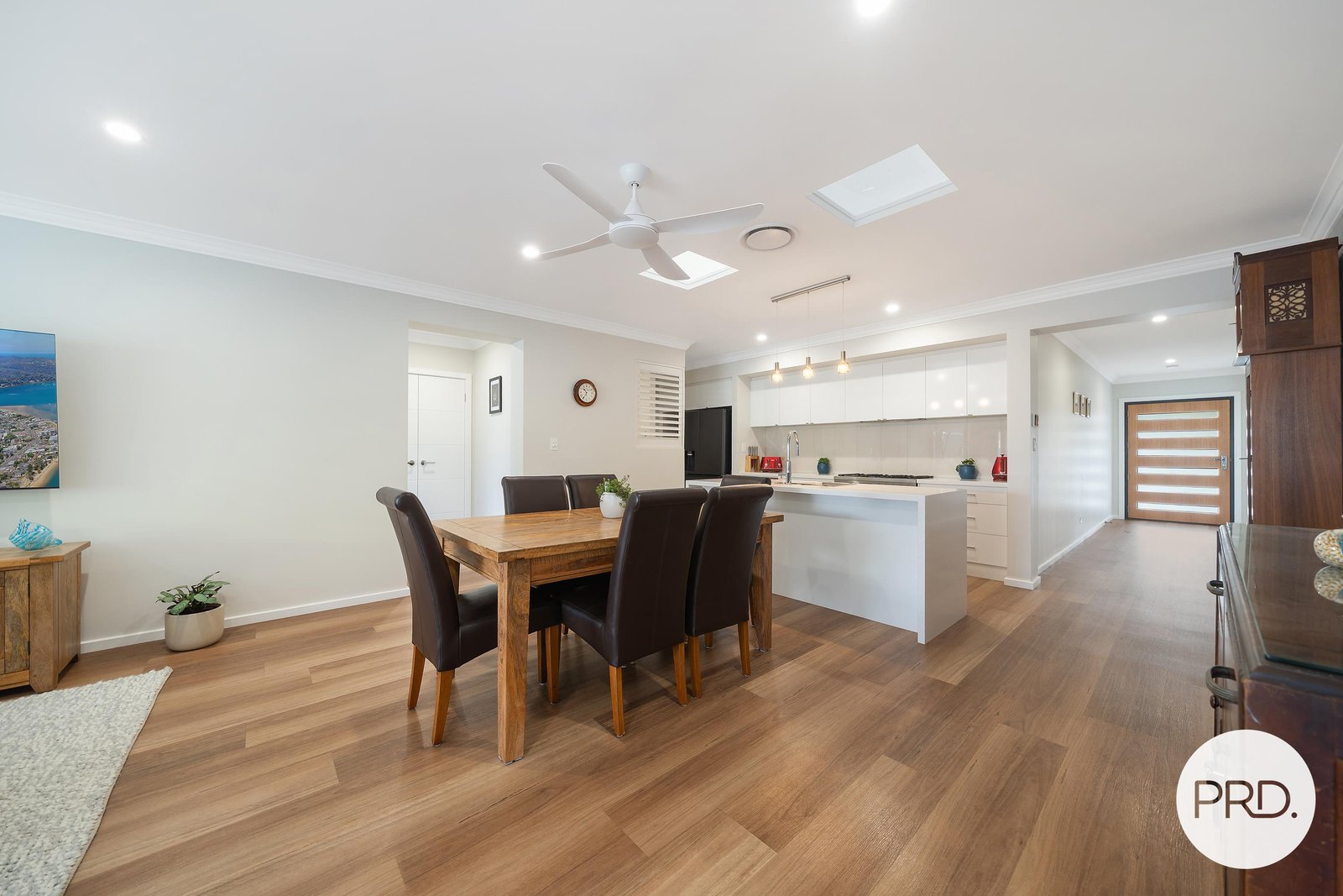 5 Vernon Circuit KEW 6