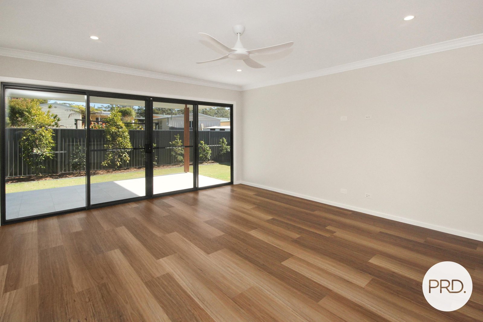 5 Vernon Circuit KEW 3