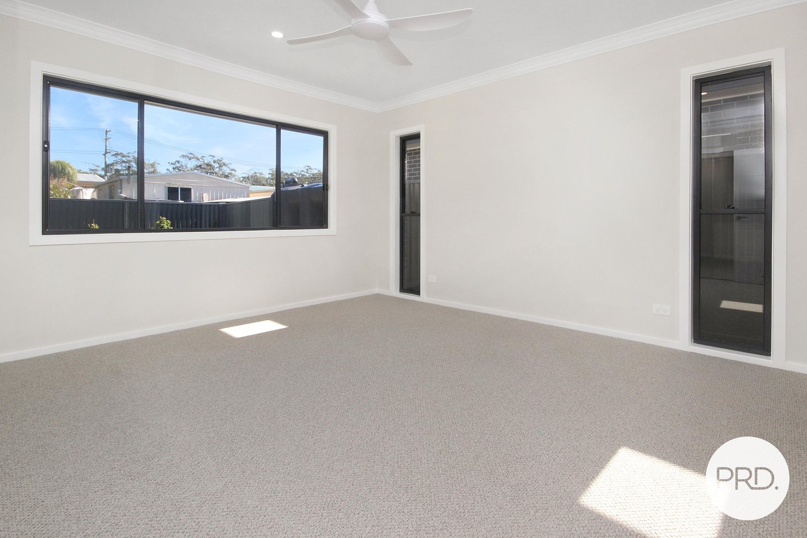5 Vernon Circuit KEW 4