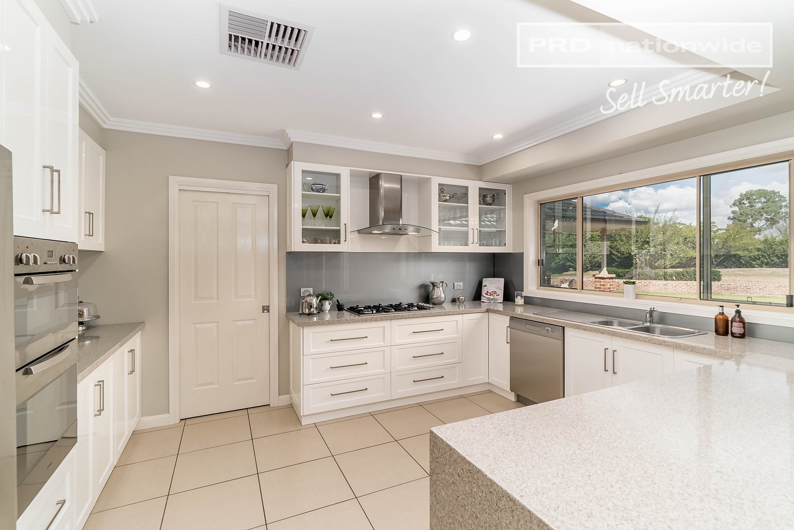 5 Veronica Place LAKE ALBERT 10