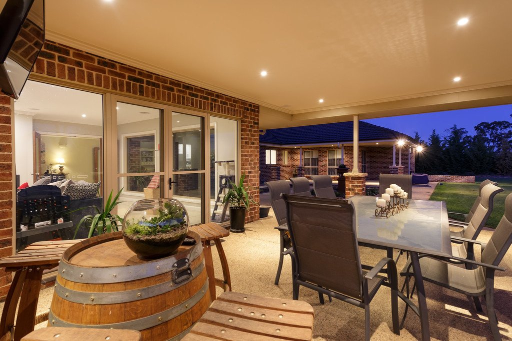 5 Veronica Place LAKE ALBERT 17