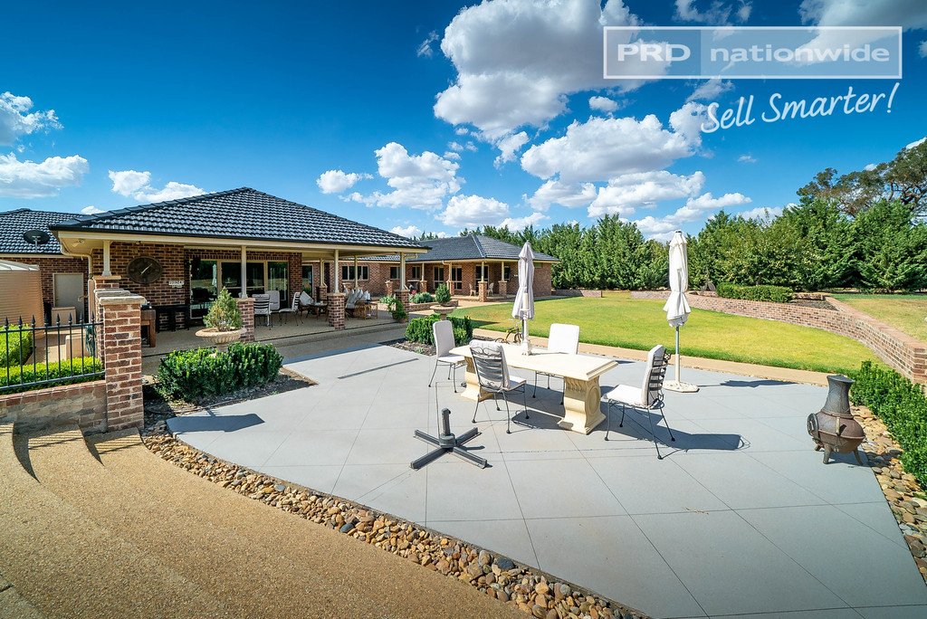 5 Veronica Place LAKE ALBERT 18