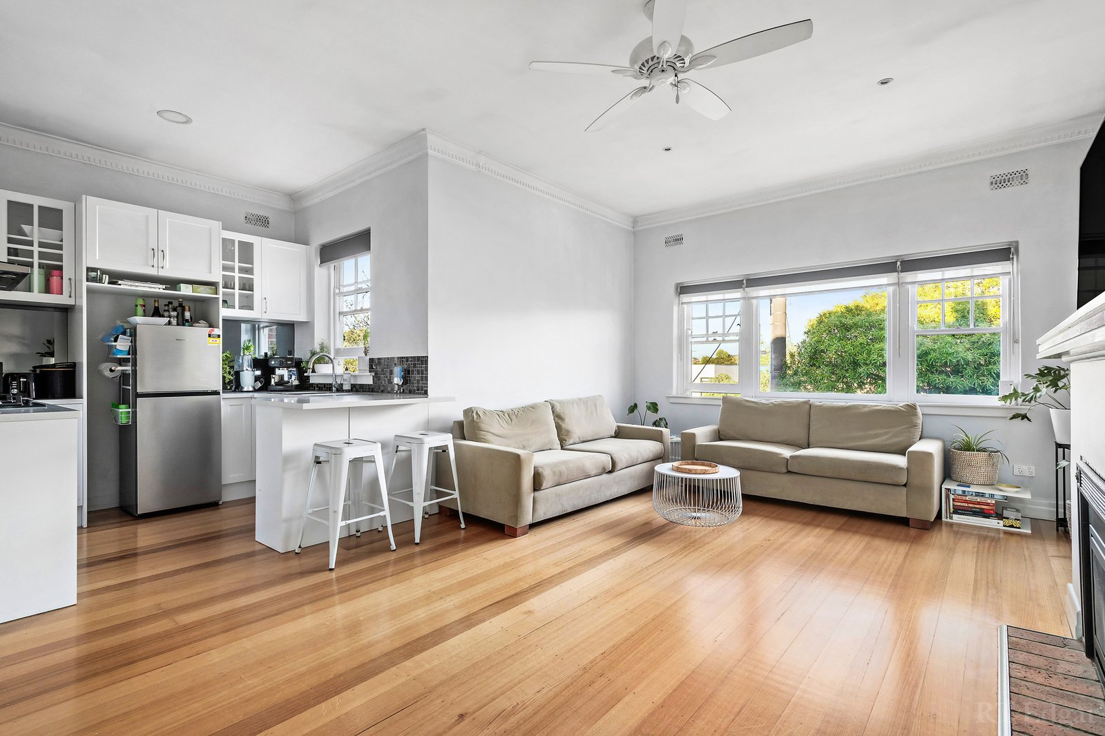 Real Estate and Property in 5 Vista Grove, Toorak, VIC