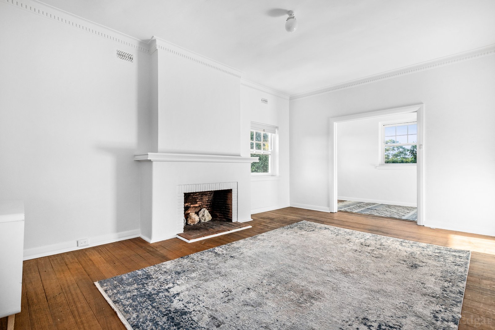 Real Estate and Property in 5 Vista Grove, Toorak, VIC