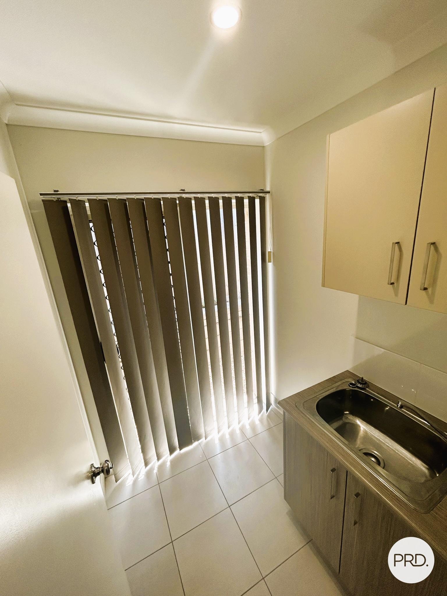 5 Wabby Street BOYNE ISLAND 4