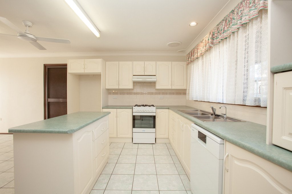 5 Wakehurst Crescent METFORD 3