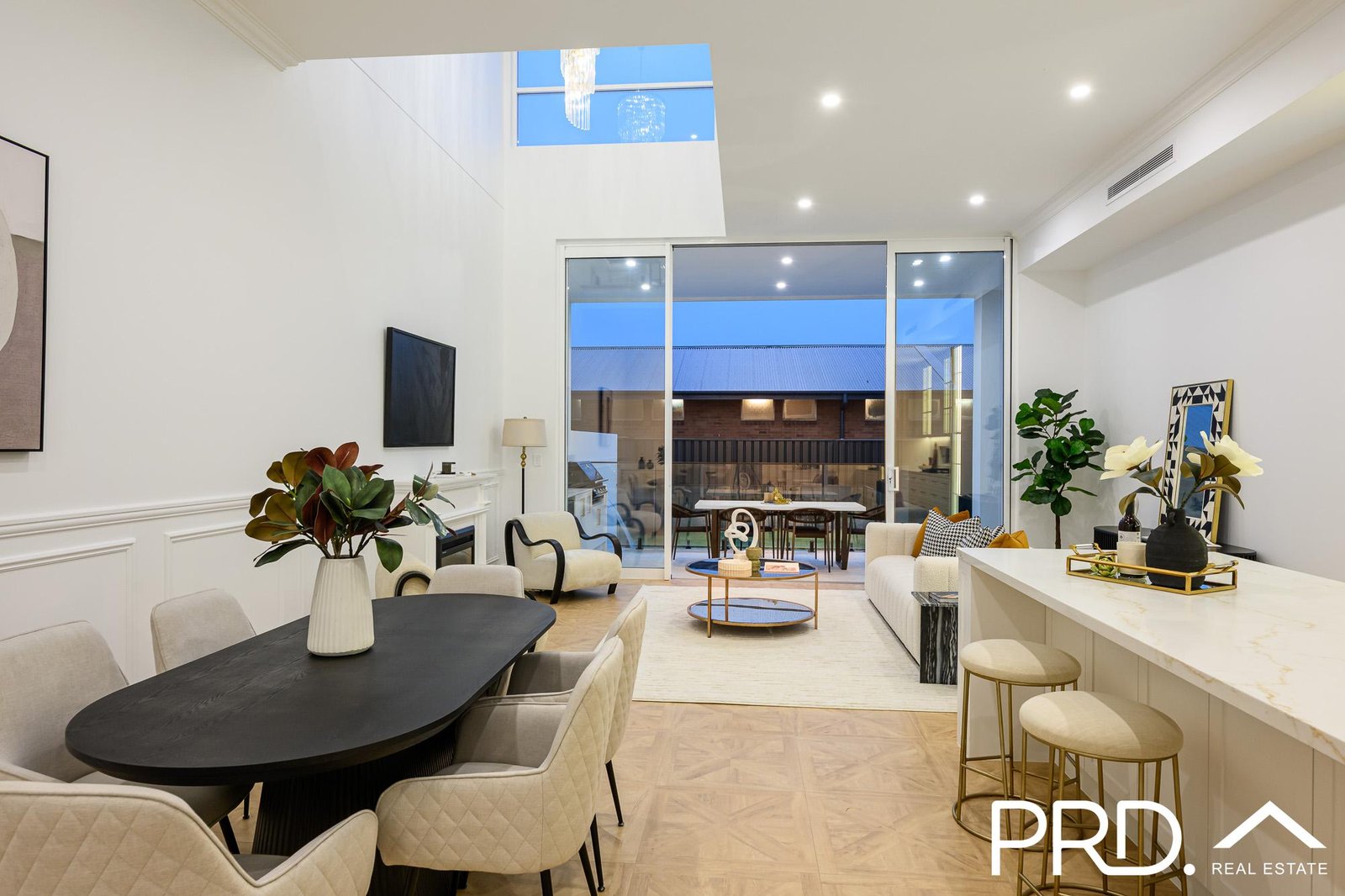 5 Wall Avenue PANANIA 3