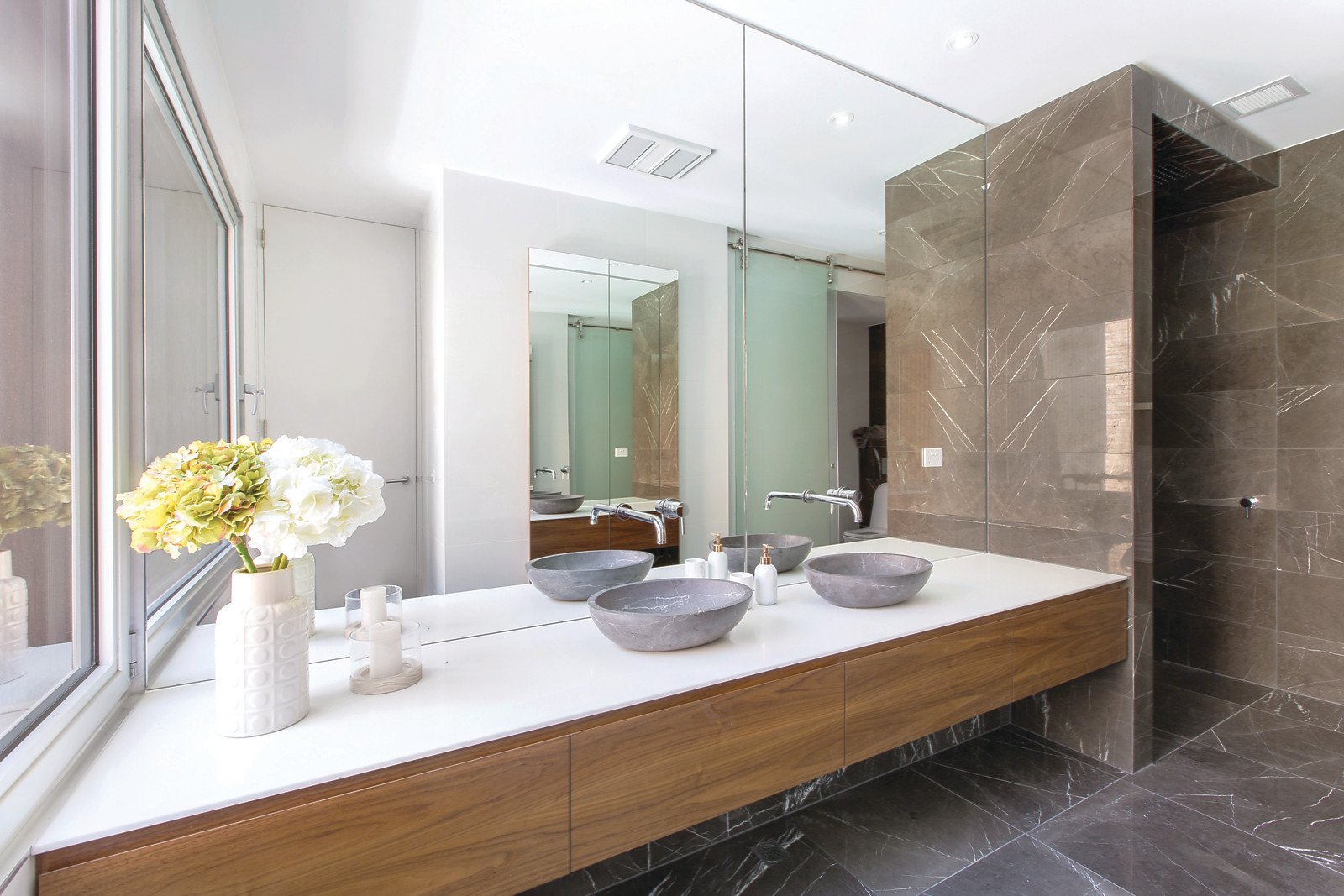 5 Waltham Place, Richmond, VIC