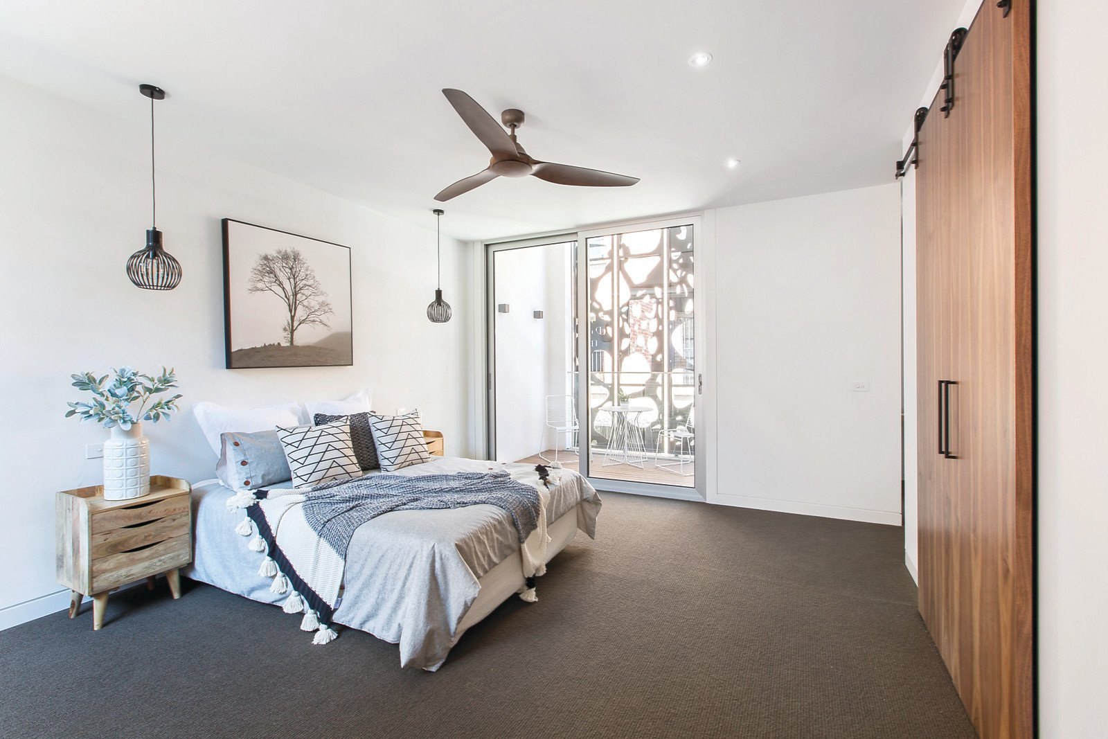 5 Waltham Place, Richmond, VIC