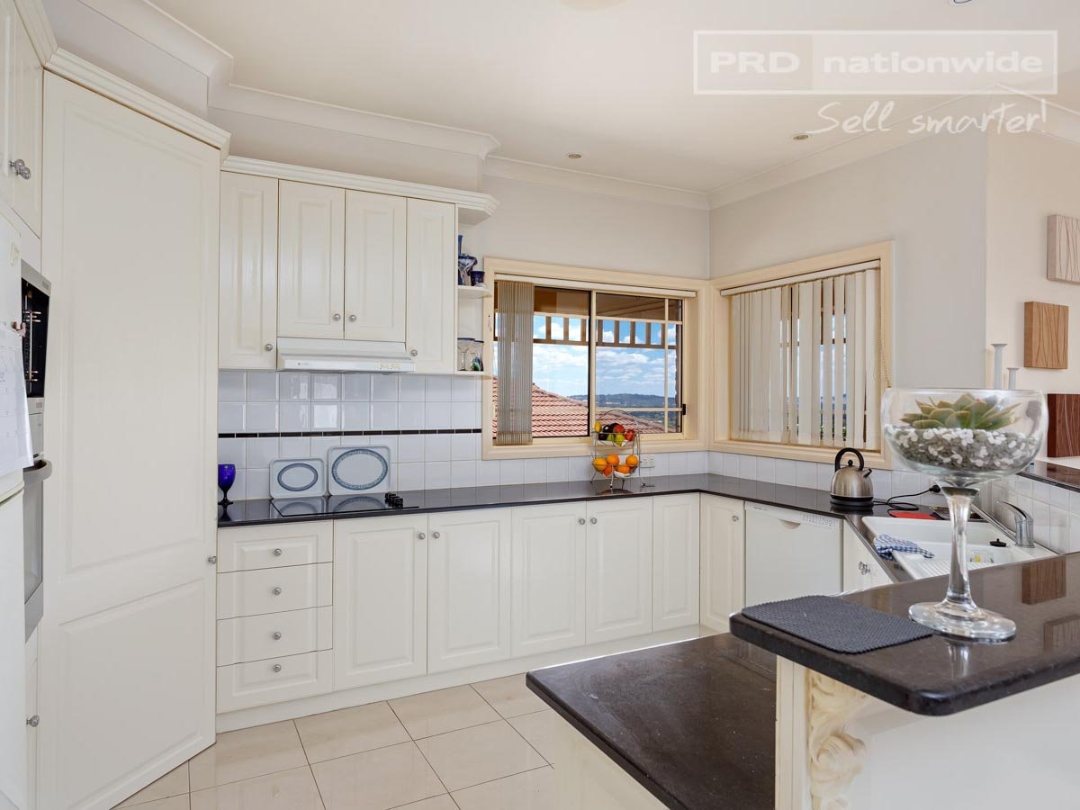 5 Wandoo Place BOURKELANDS 3