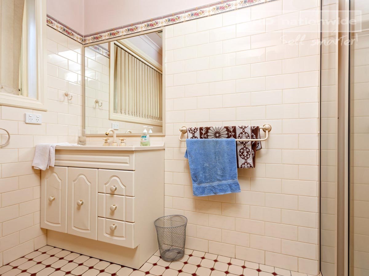 5 Wandoo Place BOURKELANDS 10