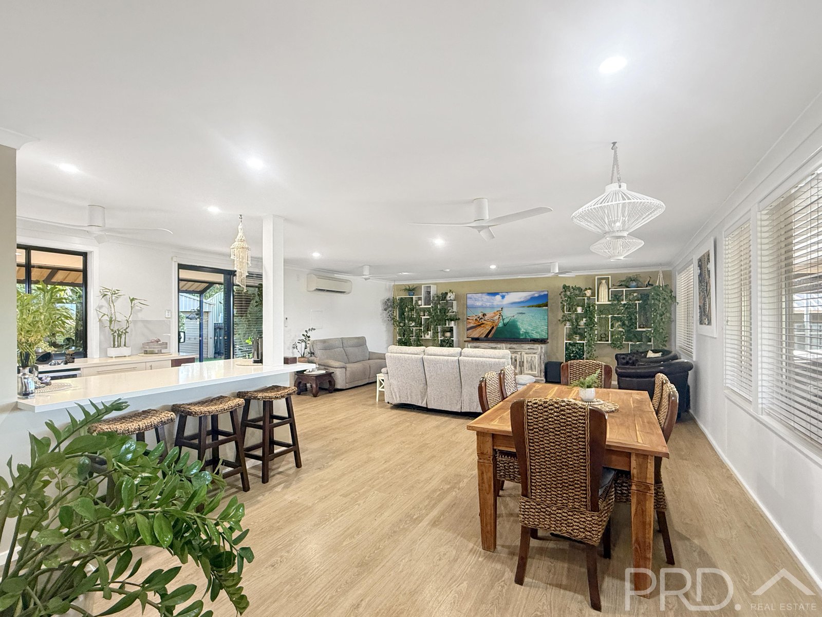 5 Warburton Crescent DAMPIER 25