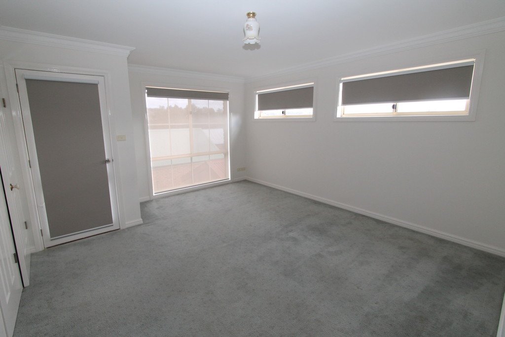 5 Warrambine Drive CANADIAN 6